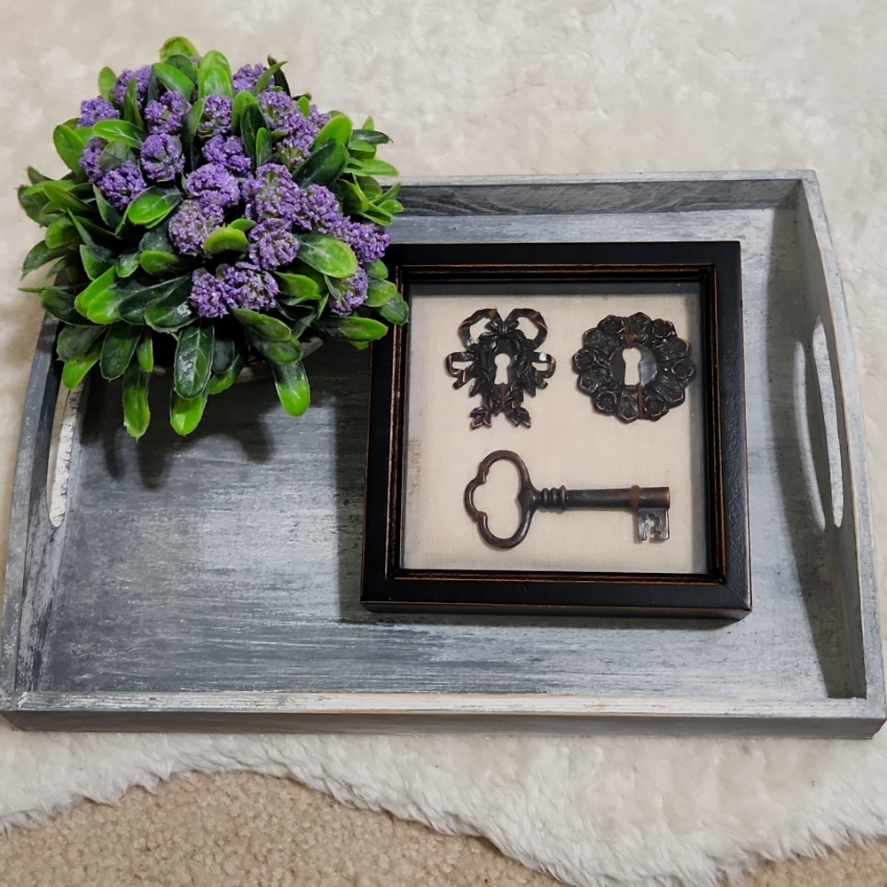 Antique Lock & Key wall decor